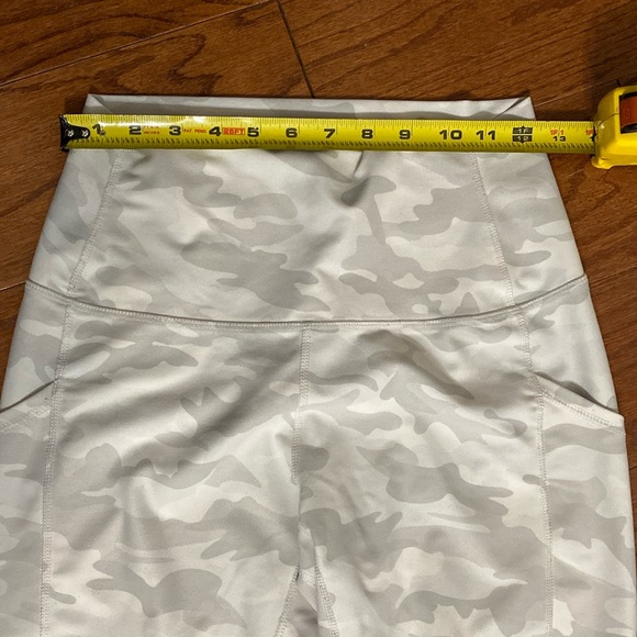 Ododos gray & white leggings with side pocket - Size Medium - Picture 5 of 9